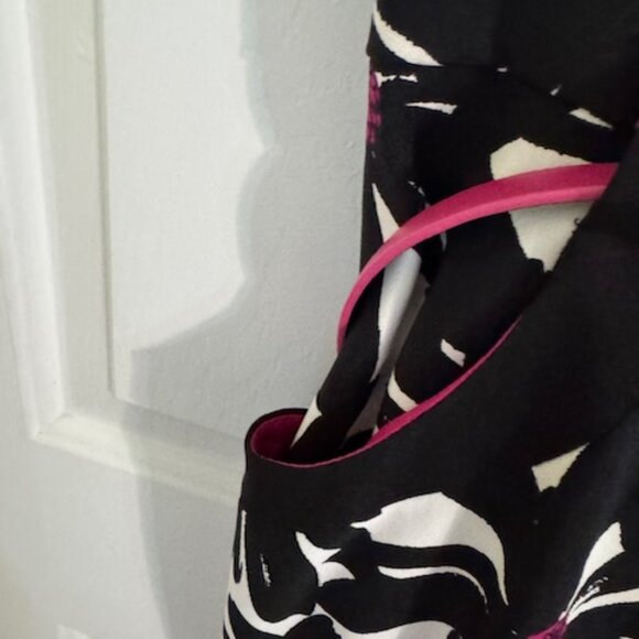 London Times V-Neck Sheath Silhouette Black & White Floral Dress w/Belt Sz 8 - Picture 6 of 8